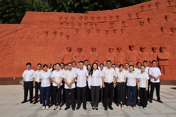 光影铭记历史，初心映照未来——六安公司党总支开展主题党日活动