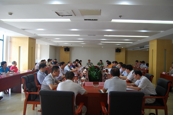 省公司召开直属（控股）公司2014年中工作座谈会 